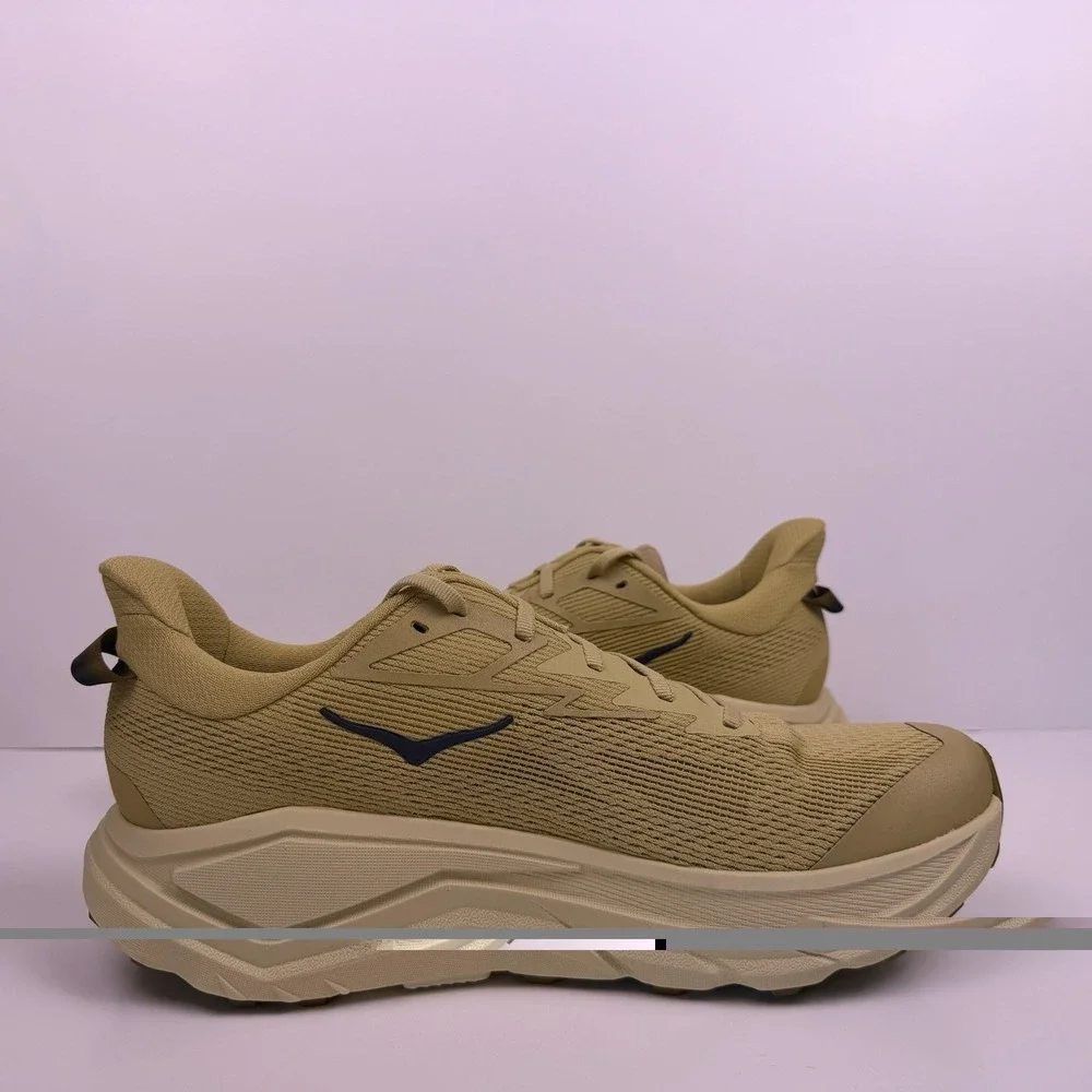 Hoka One One Challenger 8 Trail Running Shoe Men's Size 10D Beige/Blue Sample